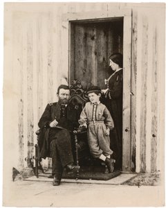ユリシーズS.グラント（ジュリア）とジェシーグラント（バージニア州シティーポイント、1865年）の写真、1940年代頃（セピア写真） 作： American Photographer